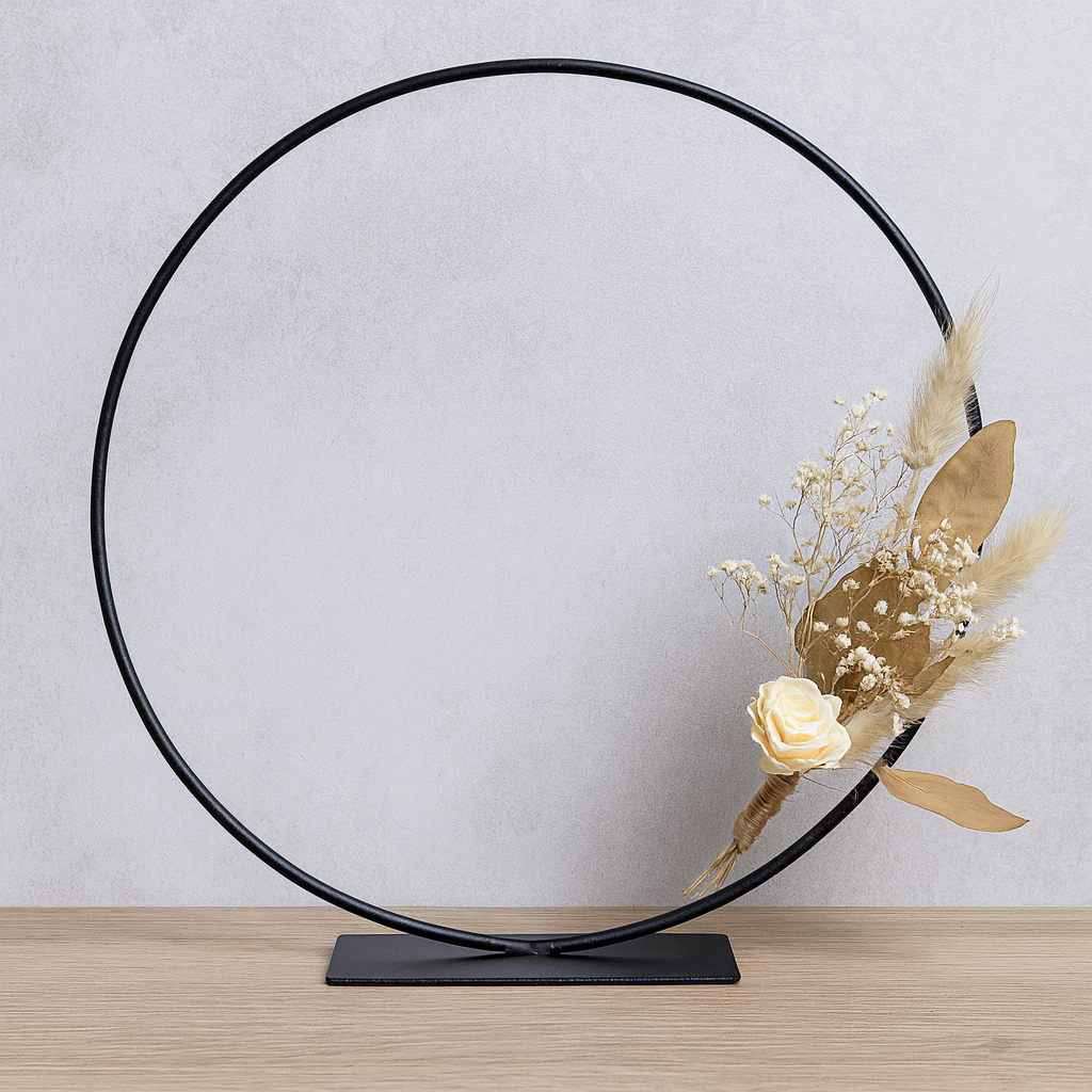 1683-Metallring-mit-Fuss-Schwarz-----Dekoring-fuer-Trockenblumen--DIY-und-Hochzeit-----Drahtring-zum-Basteln-in-25-30-40-cm-----Metall-Hoop-fuer-Tischdeko--Fensterdeko-und-moderne-Wohnid_4.png